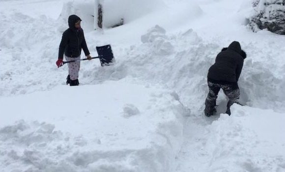 Snow emergency in US town after huge storm