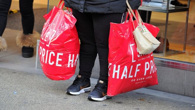 Shoppers stay home for Boxing Day sales