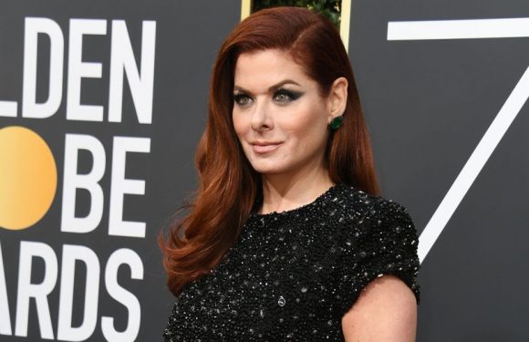 Debra Messing calls out E! Network for pay inequity during the Golden Globes